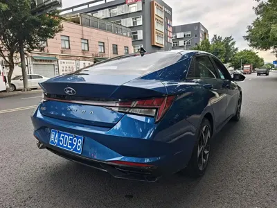 Hyundai Elantra 2021, 60000 км, за 7483.05 USD - фото 13