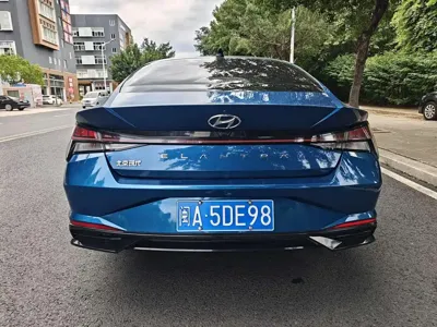 Hyundai Elantra 2021, 60000 км, за 7483.05 USD - фото 17