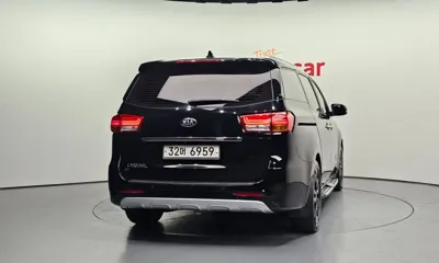 Kia Canival 2016, 109245 км, за 6435.67 USD