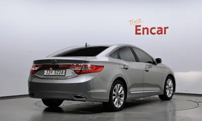 Hyundai Grandeur 2012, 195314 км, за 3019.56 USD