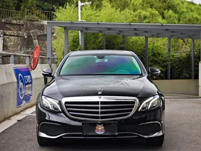 Mercedes-Benz E-Class 2019, 54000 км, за 24914.16 USD