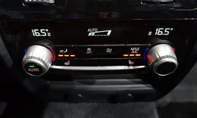 BMW 5-Series 2017, 139792 км, за 14319.2 USD - фото 30