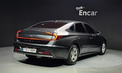 Hyundai Sonata 2020, 69875 км, за 11726.39 USD