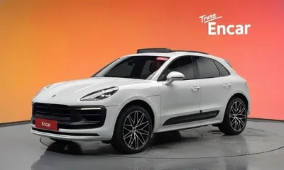 Porsche Macan · 2023 год