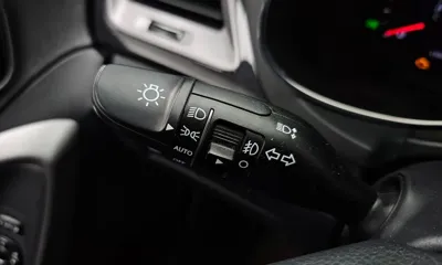 Hyundai Santafe 2015, 141016 км, за 6710.1 USD - фото 18