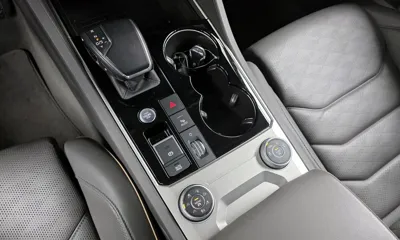 Volkswagen Touareg 2022, 88147 км, за 33434.04 USD - фото 9