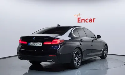 BMW 5-Series 2022, 25229 км, за 26208.61 USD