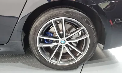 BMW 5-Series 2022, 25229 км, за 26208.61 USD