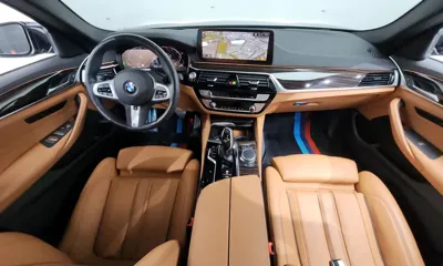 BMW 5-Series 2022, 25229 км, за 26208.61 USD - фото 7