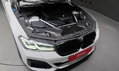 BMW 5-Series 2023, 51420 км, за 27755.86 USD - фото 6