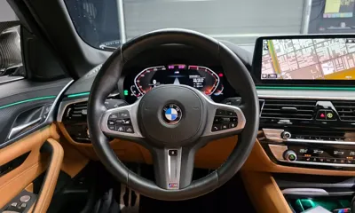 BMW 5-Series 2023, 51420 км, за 27755.86 USD - фото 13