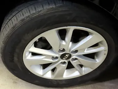 Kia K5 2017, 193503 км, за 3964.32 USD