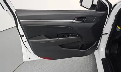 Hyundai Avante 2020, 58652 км, за 7695.82 USD - фото 24