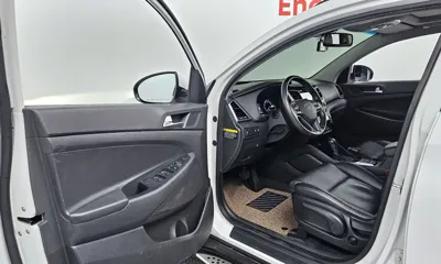 Hyundai Tucson 2017, 71093 км, за 10373.31 USD - фото 10
