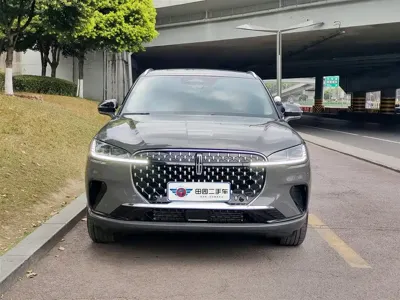 Lincoln Corsair 2025, 10000 км, за 23219.09 USD