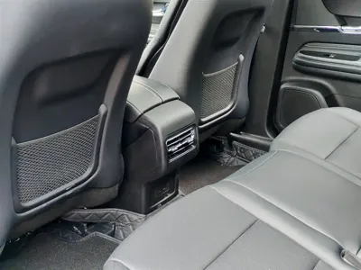 Lincoln Corsair 2025, 10000 км, за 23219.09 USD - фото 9