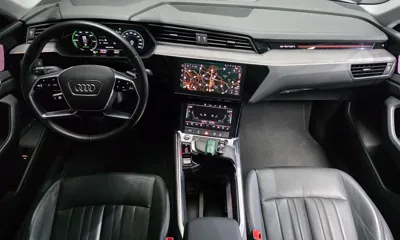 Audi e-tron 2022, 68149 км, за 29217.37 USD - фото 7