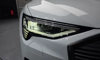 Audi e-tron 2022, 68149 км, за 29217.37 USD - фото 22