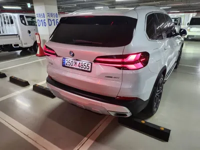 BMW X5 2025, 2500 км, за 35071.02 USD