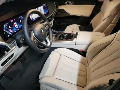 BMW X5 2025, 2500 км, за 35071.02 USD - фото 13