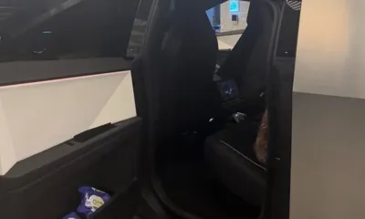 Tesla Cybertruck 2026, 20691 км, за 83996.72 USD