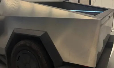 Tesla Cybertruck 2026, 20691 км, за 83996.72 USD