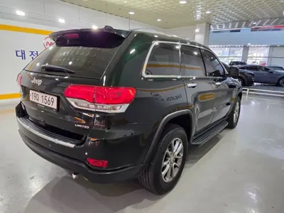 Jeep Cherokee 2014, 121872 км, за 6370.67 USD