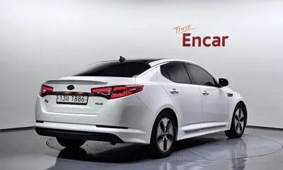 Kia K5 2014, 139686 км, за 3872.92 USD