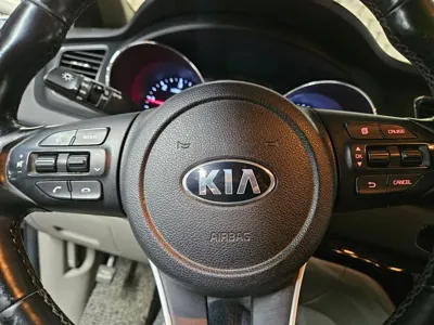 Kia Canival 2019, 199000 км, за 6710.1 USD - фото 9