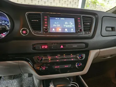 Kia Canival 2019, 199000 км, за 6710.1 USD - фото 10