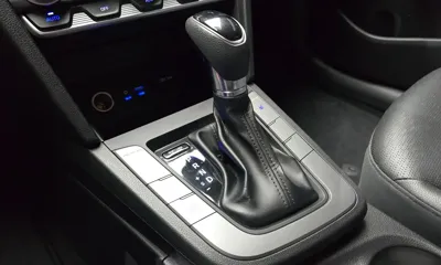 Hyundai Avante 2019, 210318 км, за 4297.71 USD - фото 9