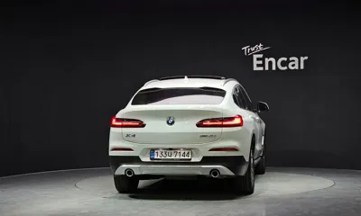 BMW X4 2021, 81806 км, за 29172.35 USD