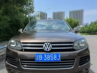 Volkswagen Touareg 2013, 150000 км, за 13112.38 USD