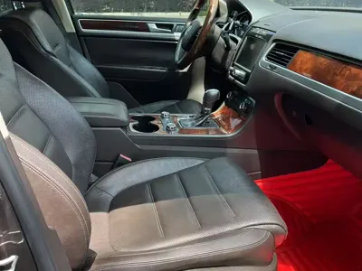 Volkswagen Touareg 2013, 150000 км, за 13112.38 USD - фото 7