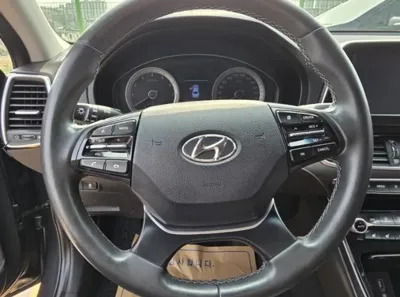Hyundai Grandeur 2017, 113143 км, за 7409.58 USD