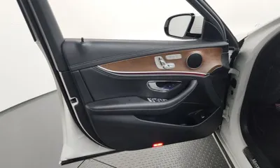 Mercedes-Benz E-Class 2021, 64993 км, за 22102.31 USD - фото 24