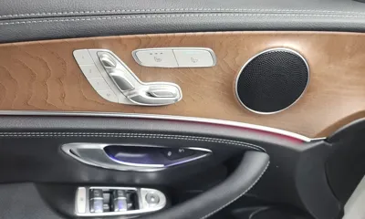 Mercedes-Benz E-Class 2021, 64993 км, за 22102.31 USD - фото 35