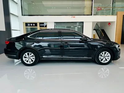 Volkswagen Passat 2022, 59000 км, за 17921.96 USD - фото 6