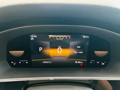 Volkswagen Passat 2022, 59000 км, за 17921.96 USD - фото 9
