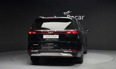 Kia Canival 2023, 68164 км, за 17172.12 USD