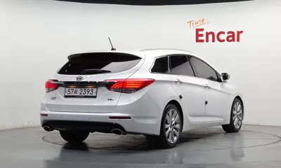 Hyundai i40 2014, 98008 км, за 5081.44 USD