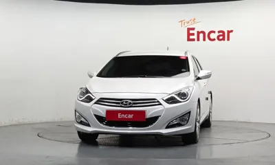 Hyundai i40 2014, 98008 км, за 5081.44 USD