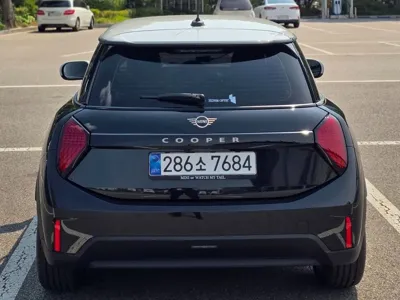 MINI Cooper 2026, 30 км, за 20021.01 USD