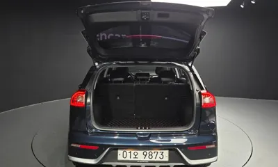 Kia Niro 2018, 108252 км, за 9230.97 USD - фото 20