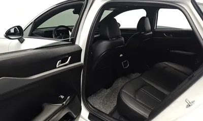 Kia K5 2026, 11692 км, за 21628.68 USD - фото 11