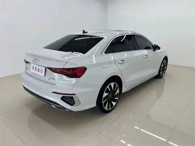 Audi A3 2023, 19000 км, за 23545.34 USD