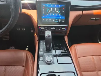 Maserati Quattroporte 2019, 12300 км, за 39312.85 USD - фото 10