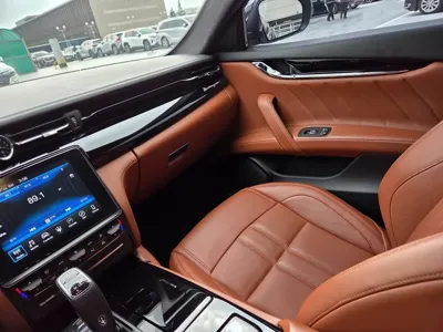 Maserati Quattroporte 2019, 12300 км, за 39312.85 USD - фото 16