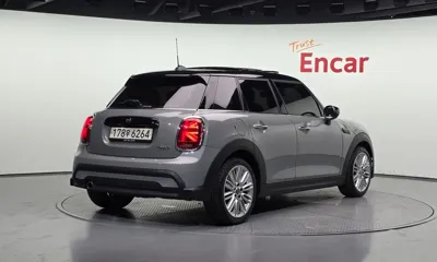 MINI Cooper 2022, 20952 км, за 18508.74 USD
