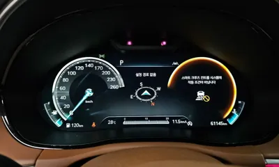 Genesis GV70 2023, 61145 км, за 25141.13 USD - фото 8